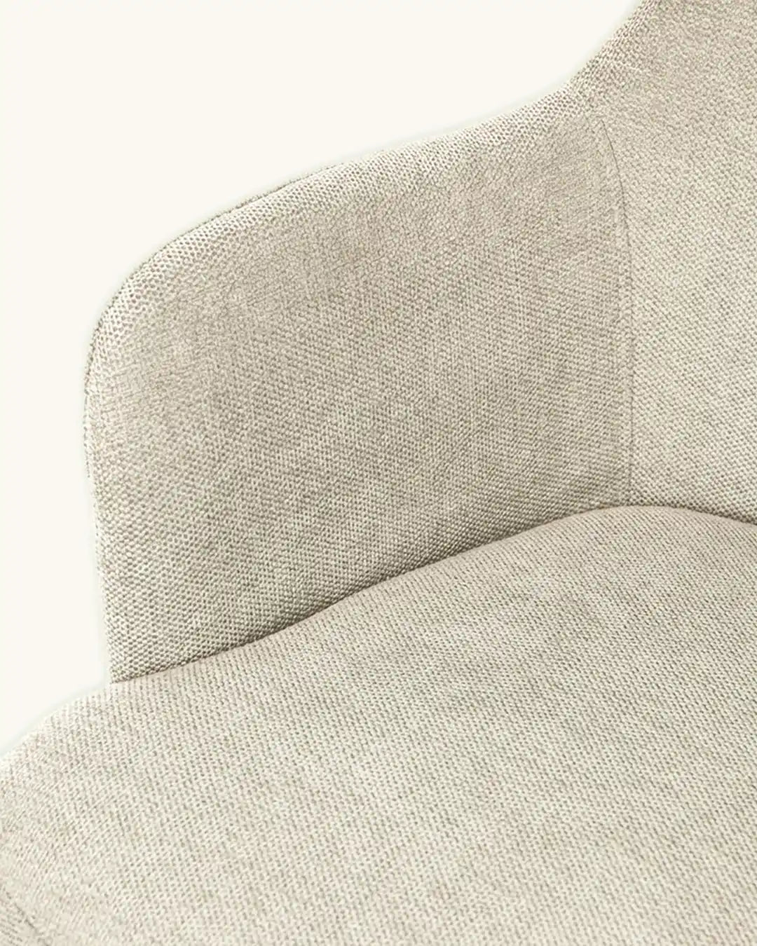Agus // Beige