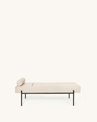 Nitesh // Beige