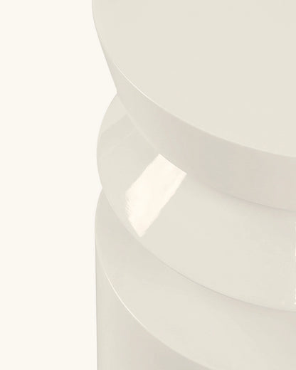 Walker // Beige