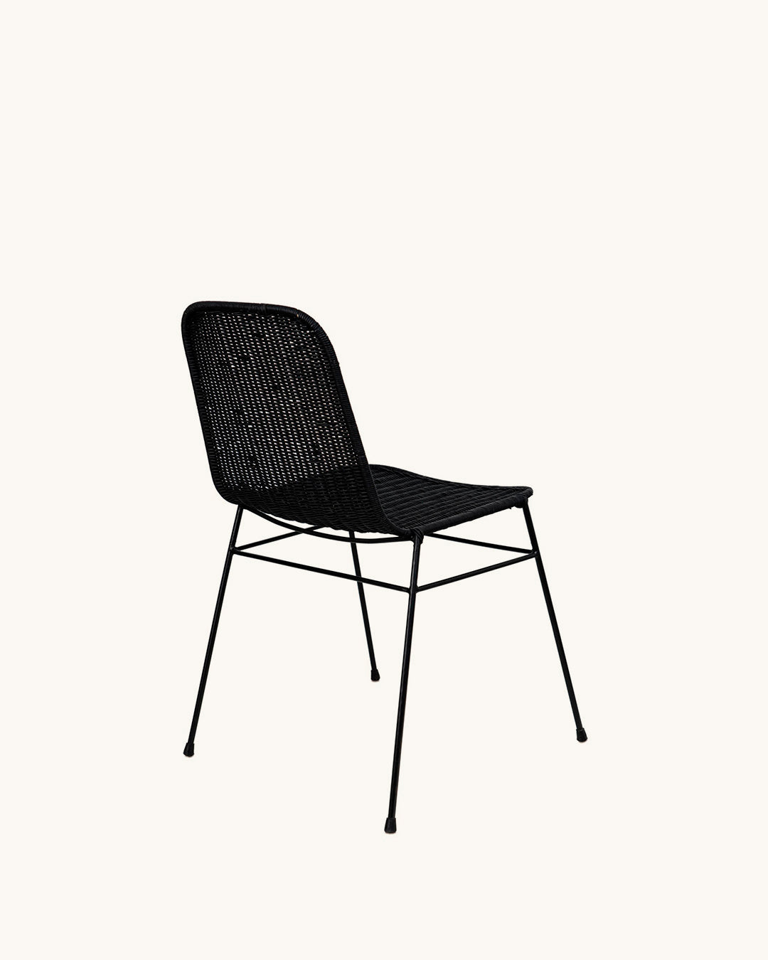 Ampura // Preto